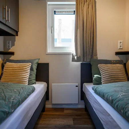 Chalet Newport 068 Im Naturpark Schwalm-nette Bruggen (Viersen)